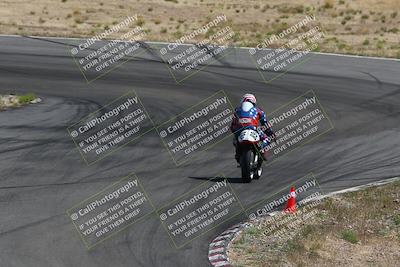 media/Apr-20-2025-AHRMA (Sun) [[393a79c373]]/Race/Group 10/Turn 4b/